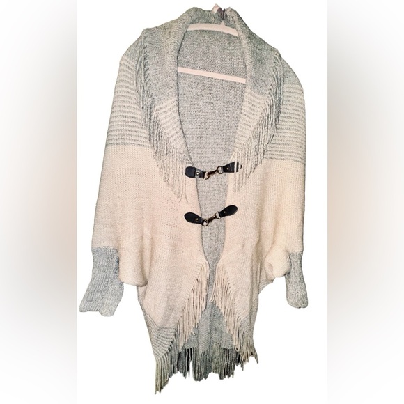 “ANA & ROSE” COLOR BLOCK FRINGE SHAWL ONE SIZE FITS MOST BNWOT 🏷️ - Picture 4 of 8